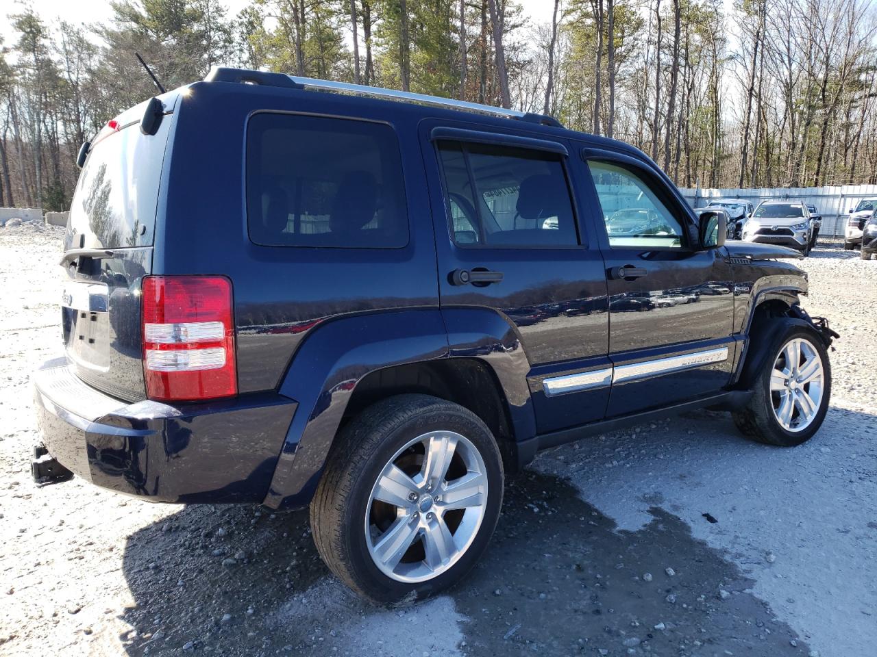 Photo 2 VIN: 1C4PJMFK1CW185088 - JEEP LIBERTY (NORTH AMERICA) 