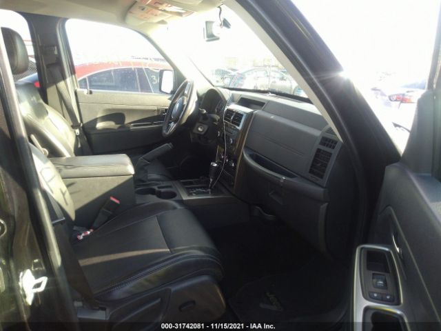 Photo 4 VIN: 1C4PJMFK2CW141469 - JEEP LIBERTY 