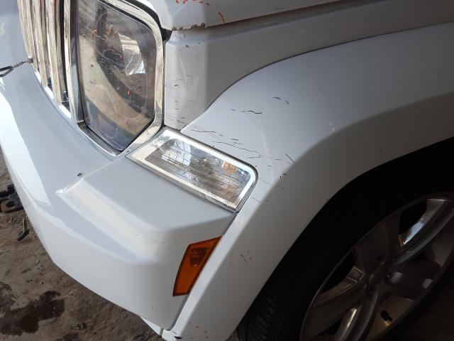 Photo 8 VIN: 1C4PJMFK3CW162489 - JEEP LIBERTY JE 