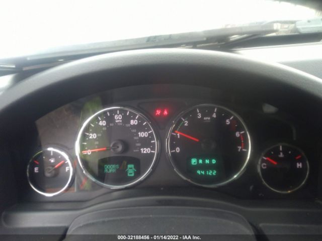 Photo 6 VIN: 1C4PJMFK5CW111088 - JEEP LIBERTY 