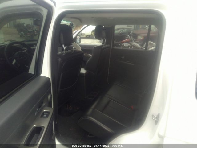 Photo 7 VIN: 1C4PJMFK5CW111088 - JEEP LIBERTY 