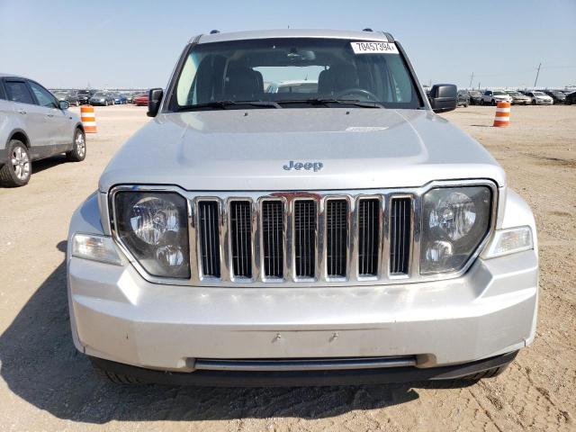 Photo 4 VIN: 1C4PJMFK8CW100800 - JEEP LIBERTY JE 