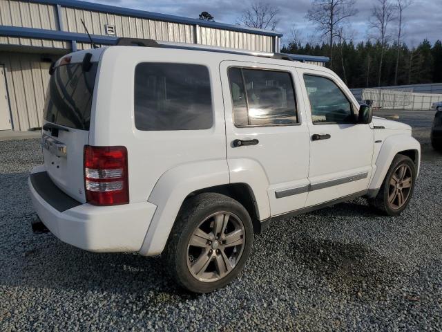 Photo 2 VIN: 1C4PJMFK8CW154582 - JEEP LIBERTY 