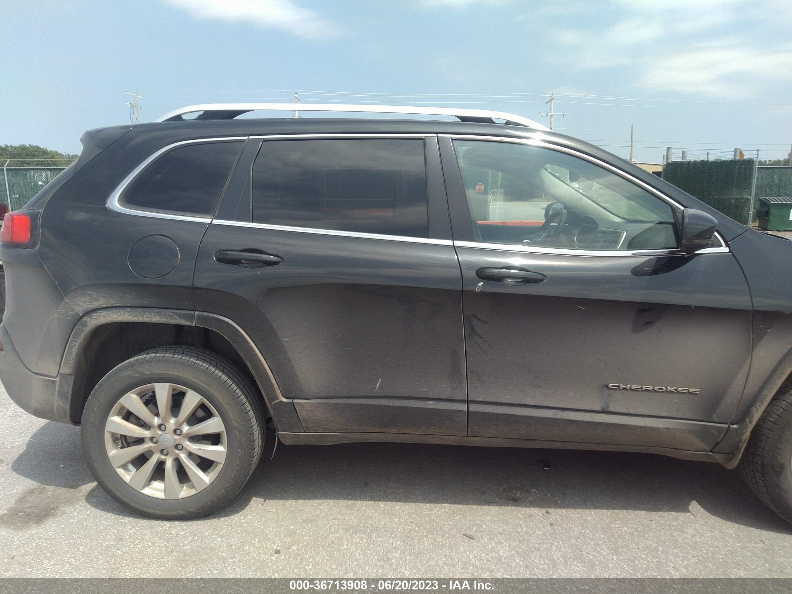 Photo 12 VIN: 1C4PJMJS6GW314603 - JEEP CHEROKEE 