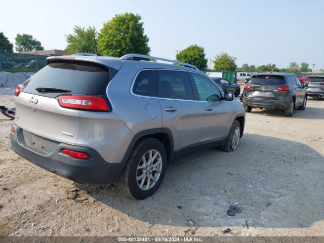 Photo 3 VIN: 1C4PJMLB0JD530320 - JEEP CHEROKEE 