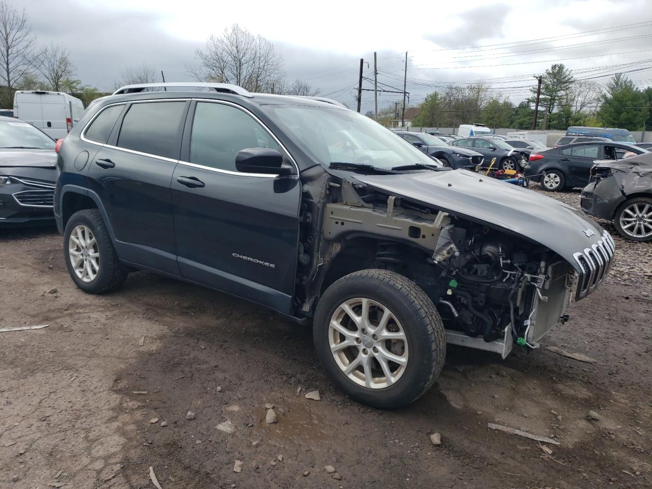 Photo 3 VIN: 1C4PJMLB0JD535940 - JEEP GRAND CHEROKEE 