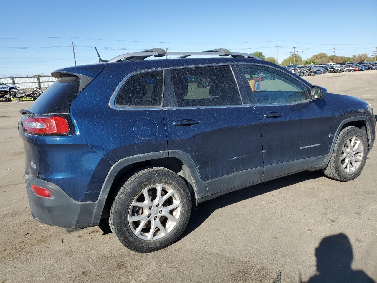 Photo 2 VIN: 1C4PJMLB0JD612922 - JEEP GRAND CHEROKEE 