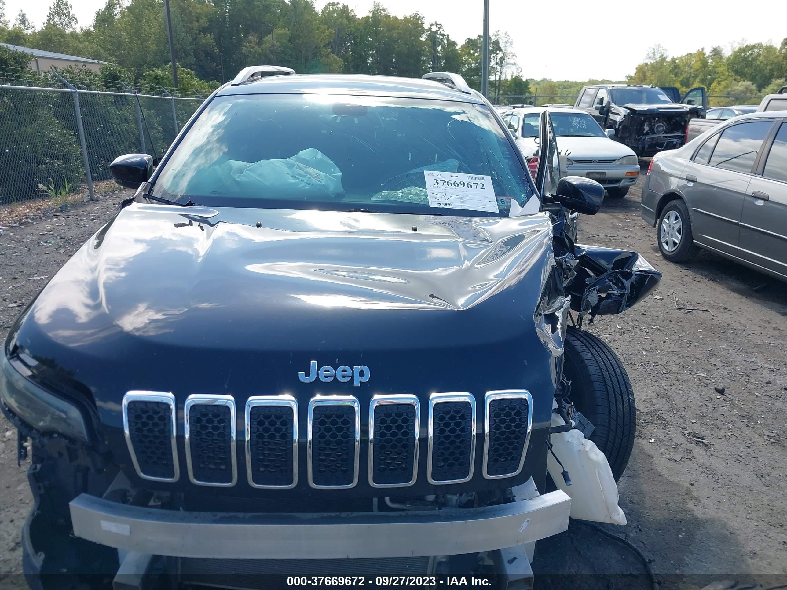 Photo 12 VIN: 1C4PJMLB7KD461918 - JEEP CHEROKEE 