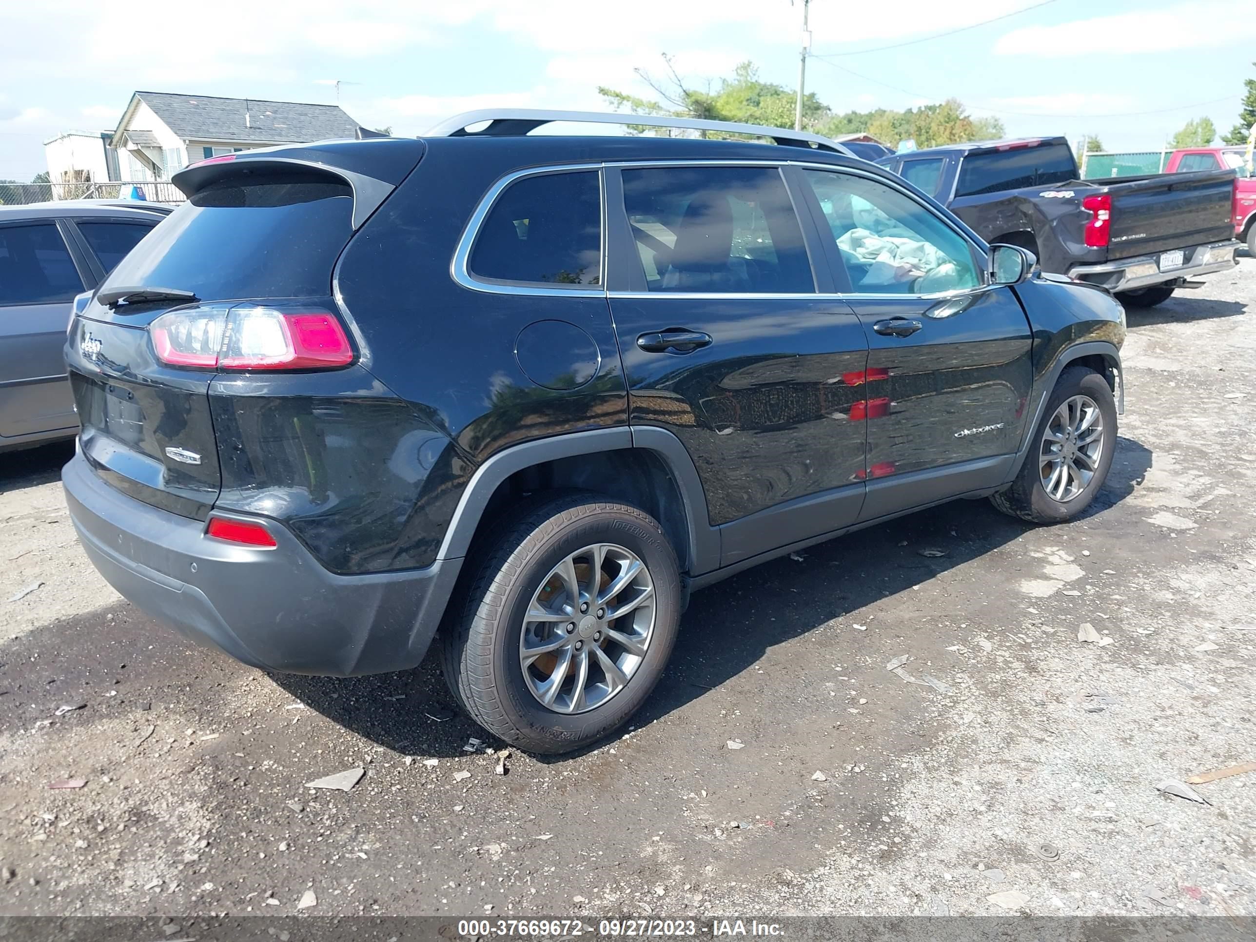 Photo 3 VIN: 1C4PJMLB7KD461918 - JEEP CHEROKEE 