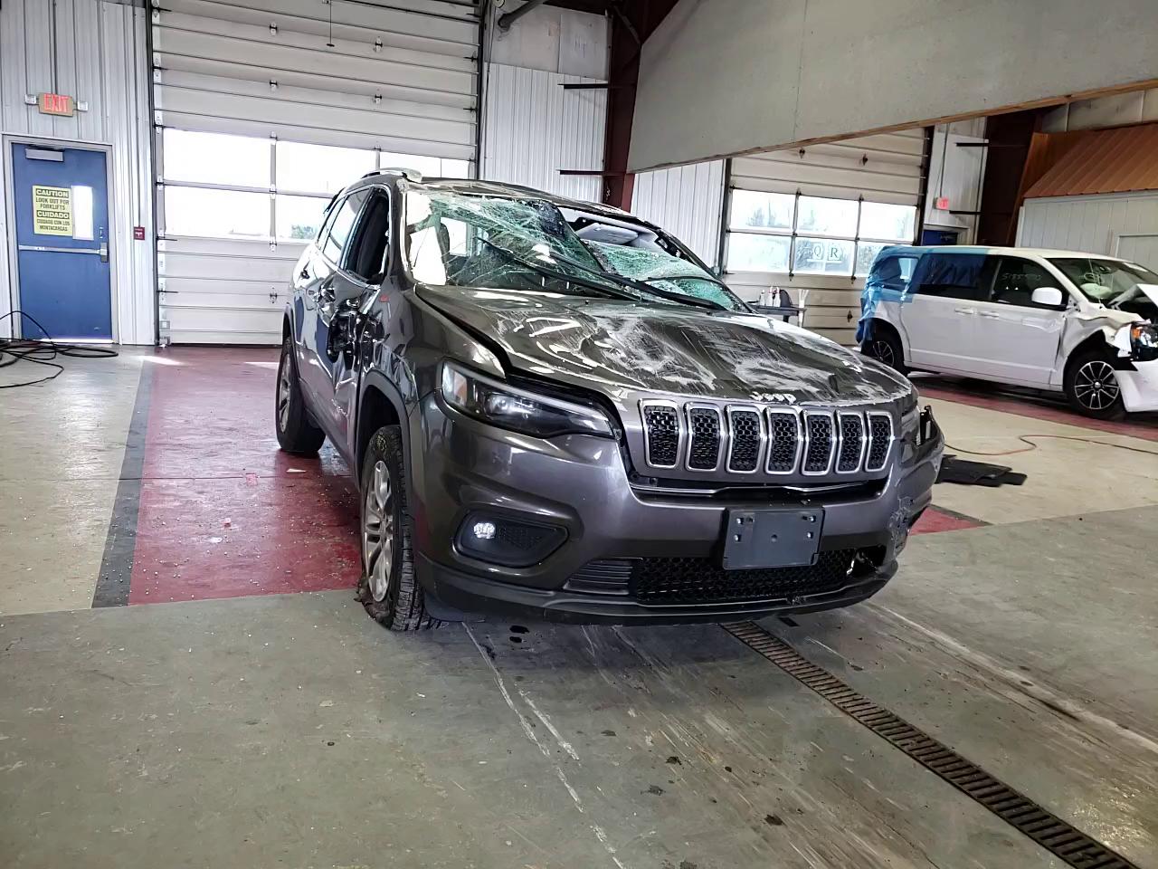 Photo 10 VIN: 1C4PJMLB8KD315219 - JEEP CHEROKEE L 