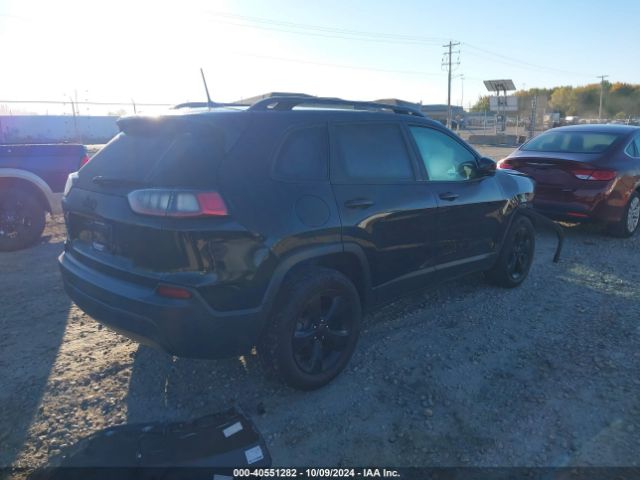 Photo 3 VIN: 1C4PJMLB8KD322400 - JEEP CHEROKEE 