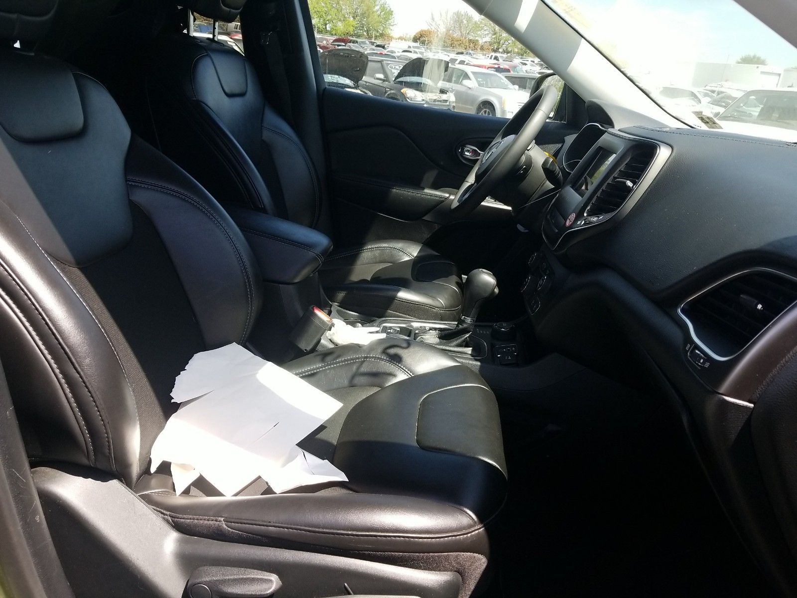 Photo 13 VIN: 1C4PJMLB8LD602691 - JEEP CHEROKEE 4X4 4C 
