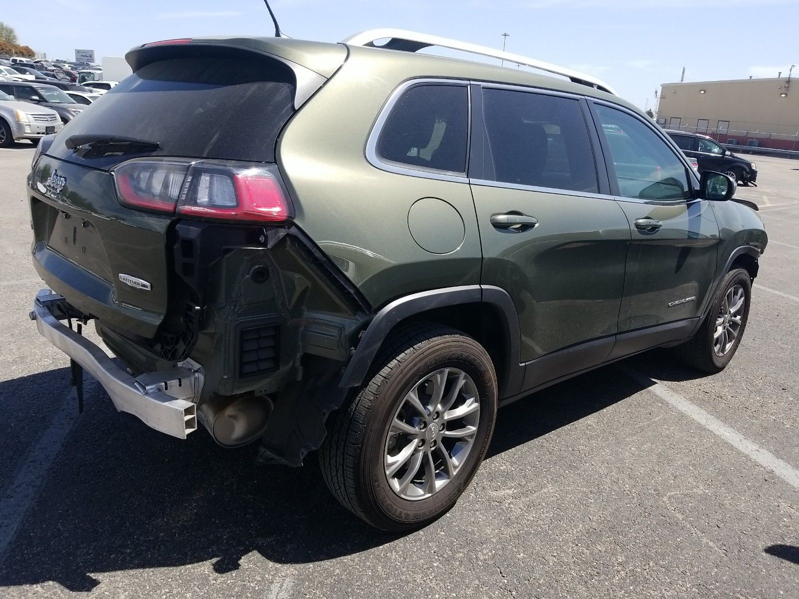 Photo 3 VIN: 1C4PJMLB8LD602691 - JEEP CHEROKEE 4X4 4C 