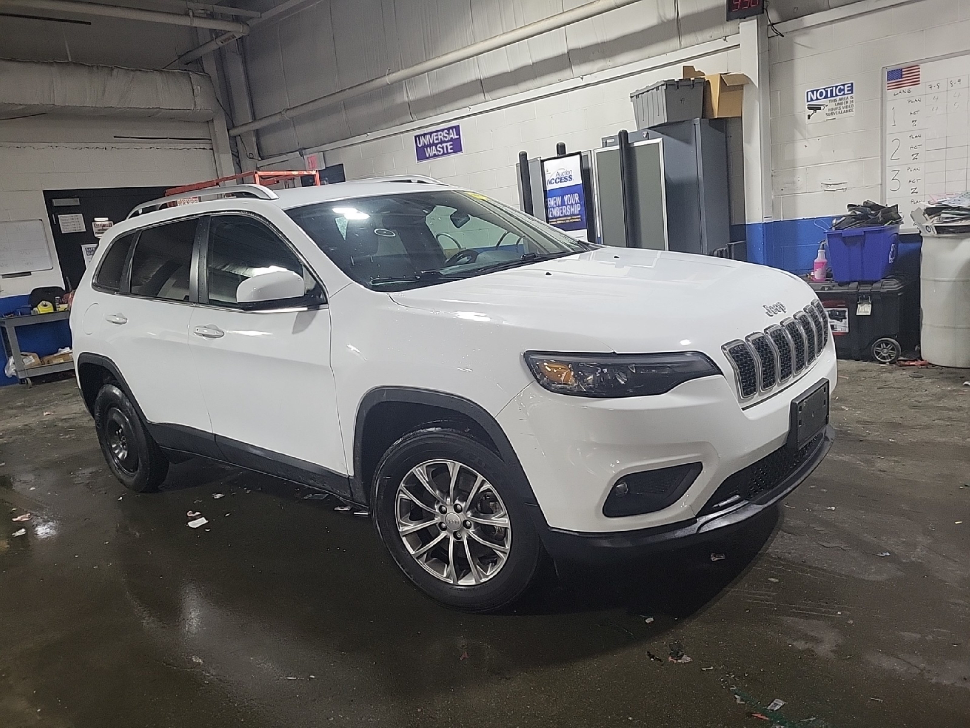 Photo 11 VIN: 1C4PJMLB8MD115847 - JEEP CHEROKEE 