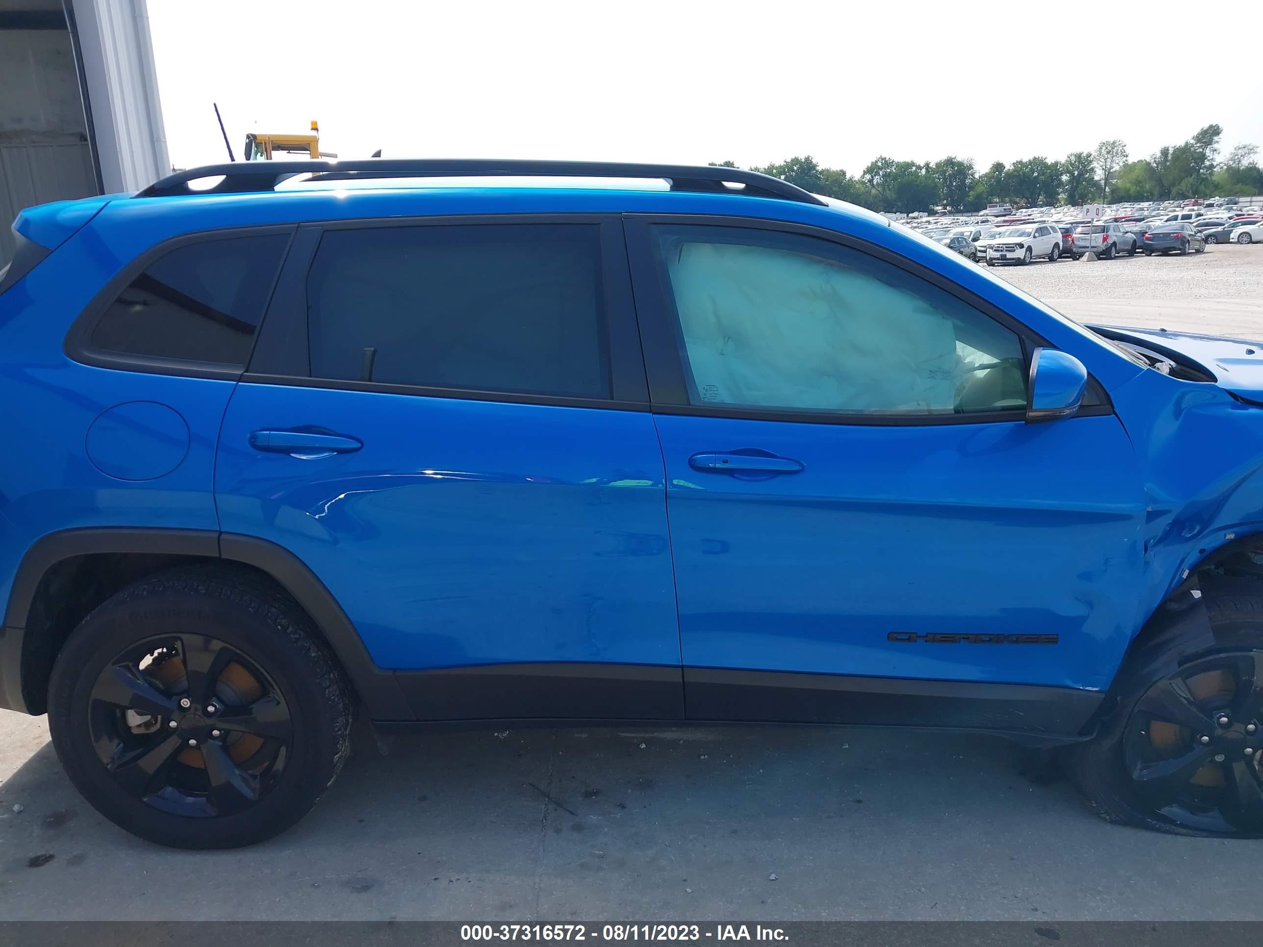 Photo 12 VIN: 1C4PJMLB9MD238220 - JEEP CHEROKEE 