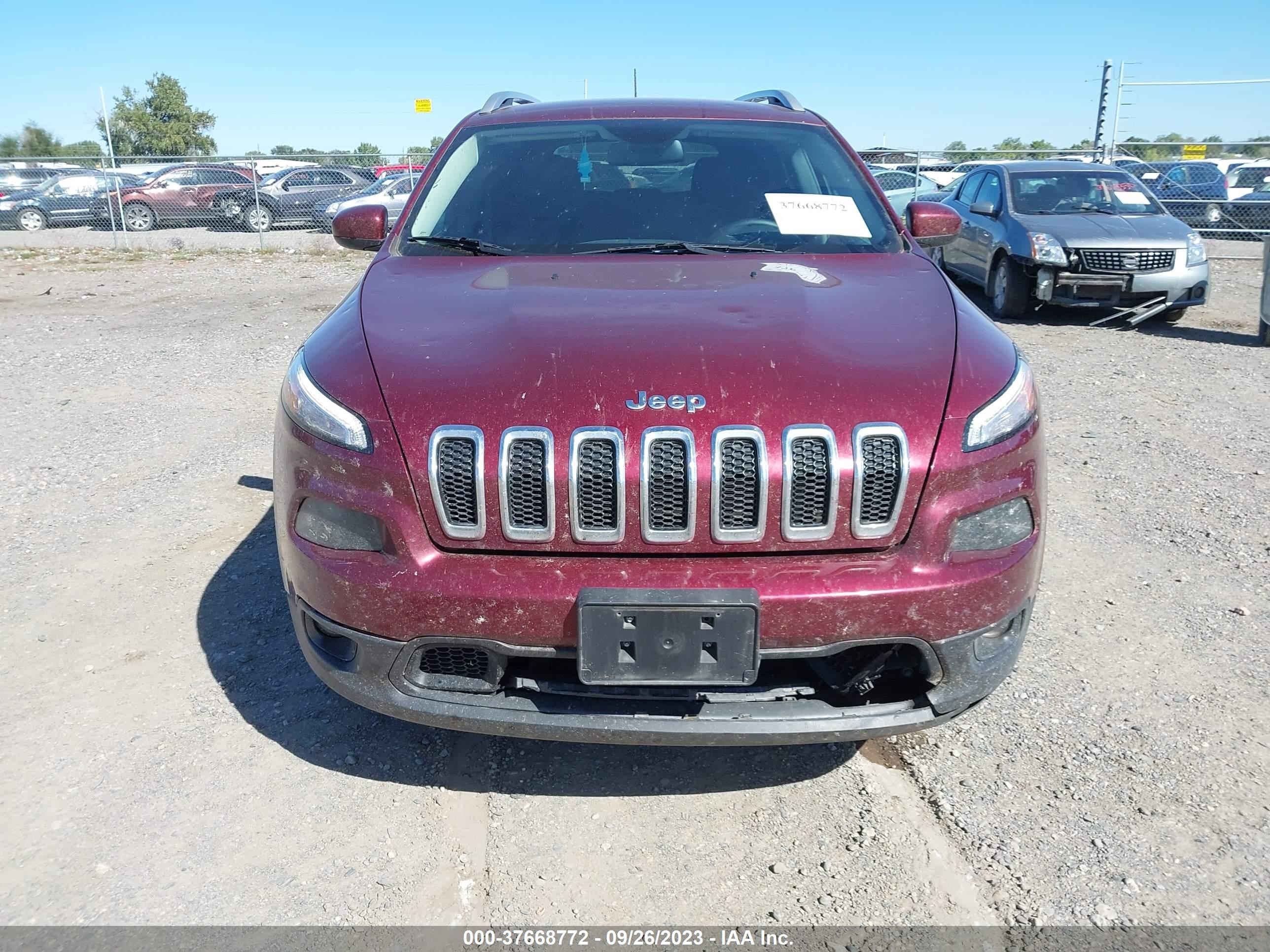 Photo 11 VIN: 1C4PJMLX0JD617324 - JEEP CHEROKEE 