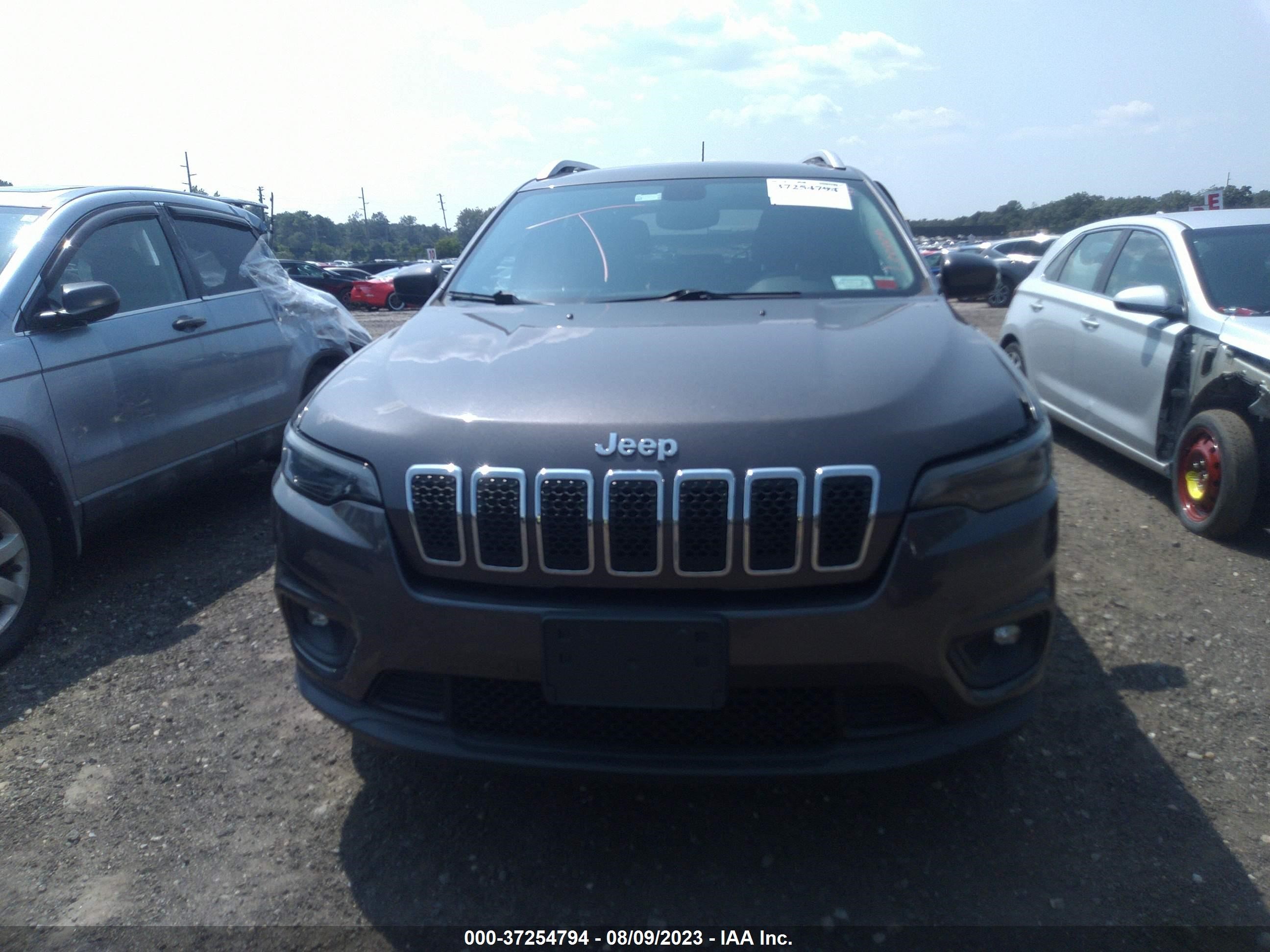 Photo 11 VIN: 1C4PJMLX3KD270590 - JEEP CHEROKEE 