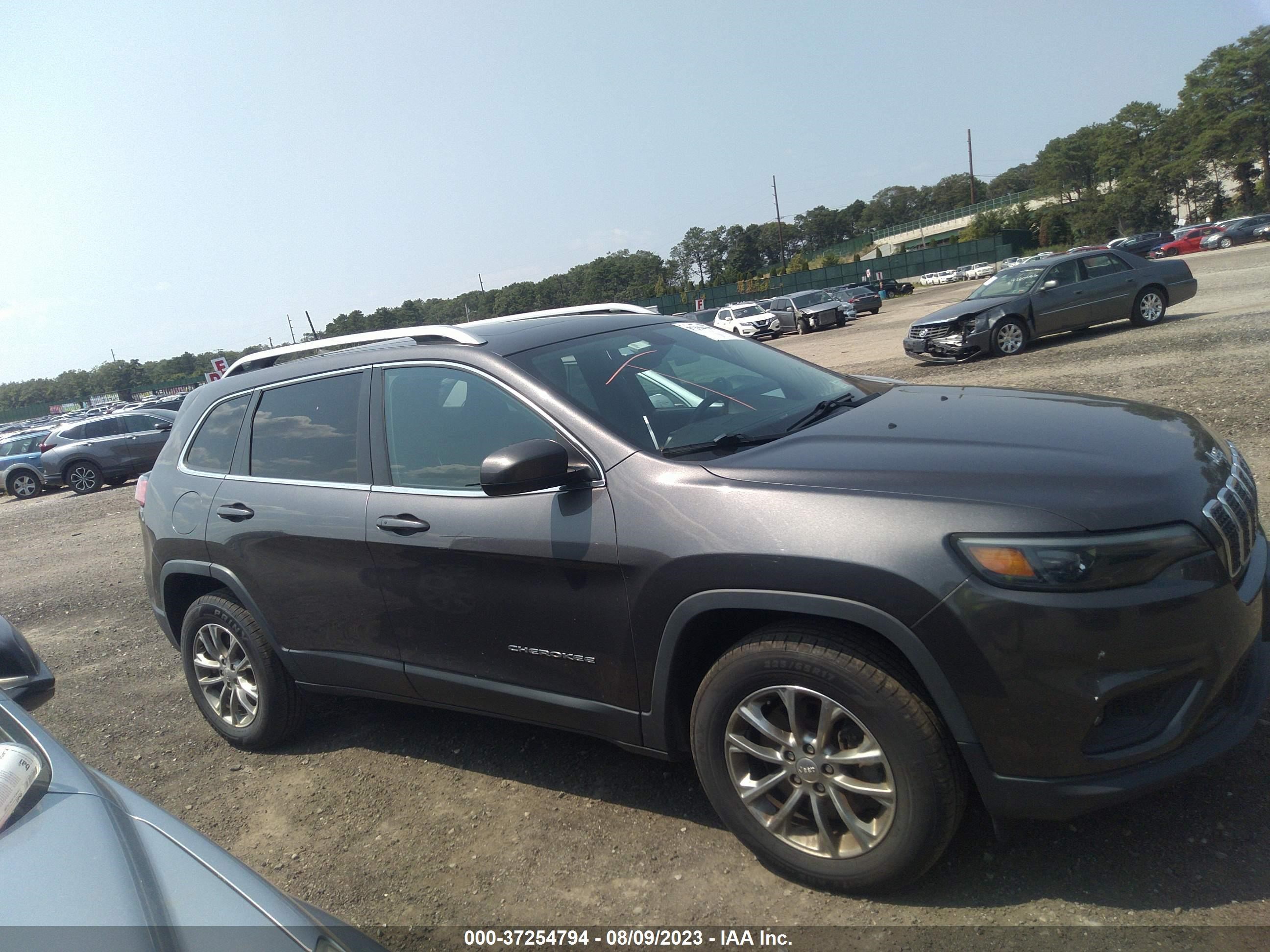 Photo 12 VIN: 1C4PJMLX3KD270590 - JEEP CHEROKEE 