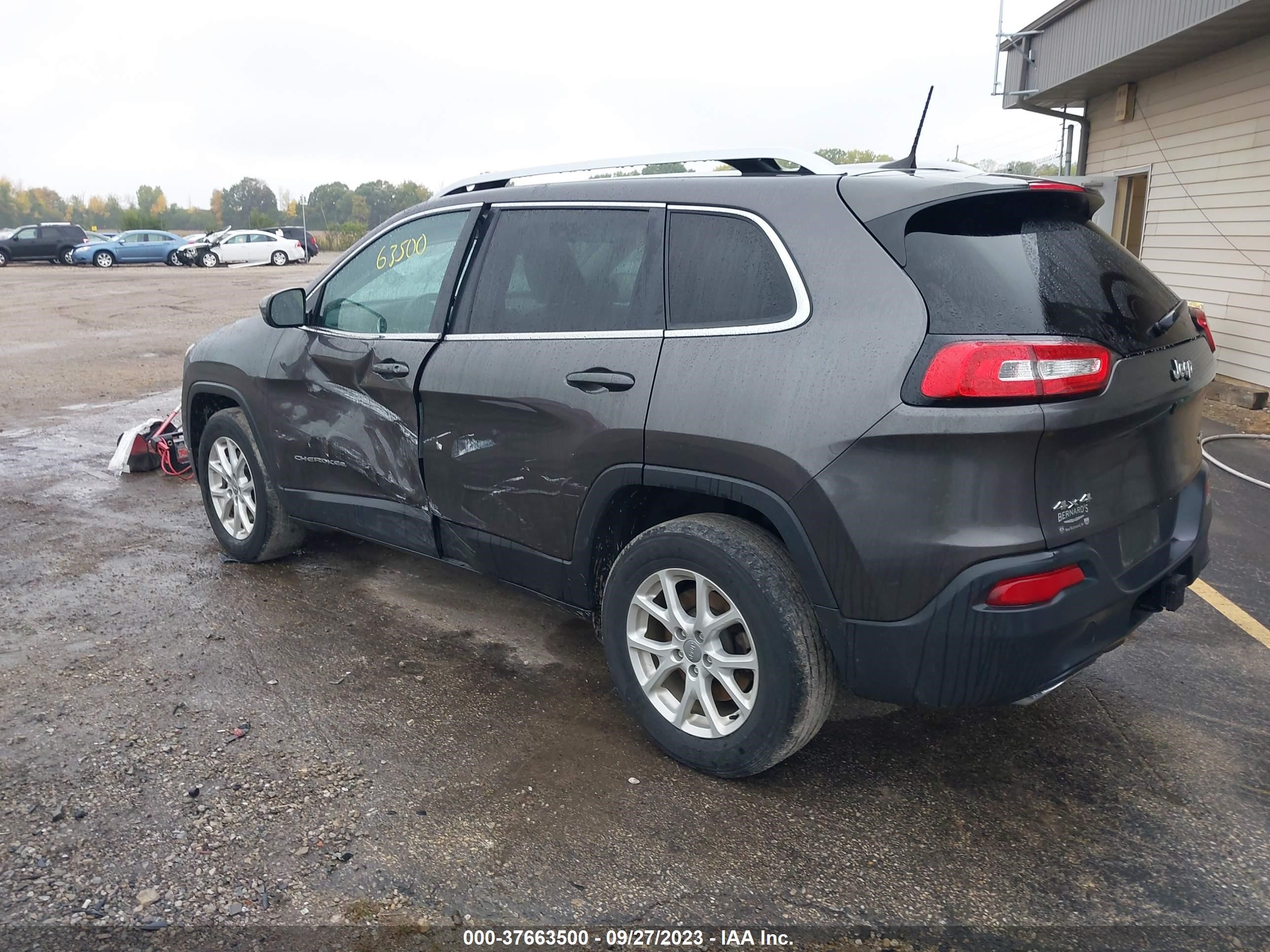 Photo 2 VIN: 1C4PJMLX5JD547870 - JEEP CHEROKEE 