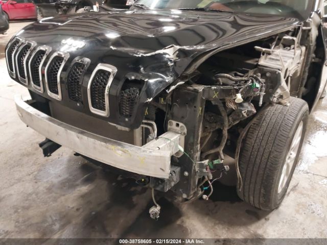 Photo 5 VIN: 1C4PJMLX9JD522101 - JEEP CHEROKEE 