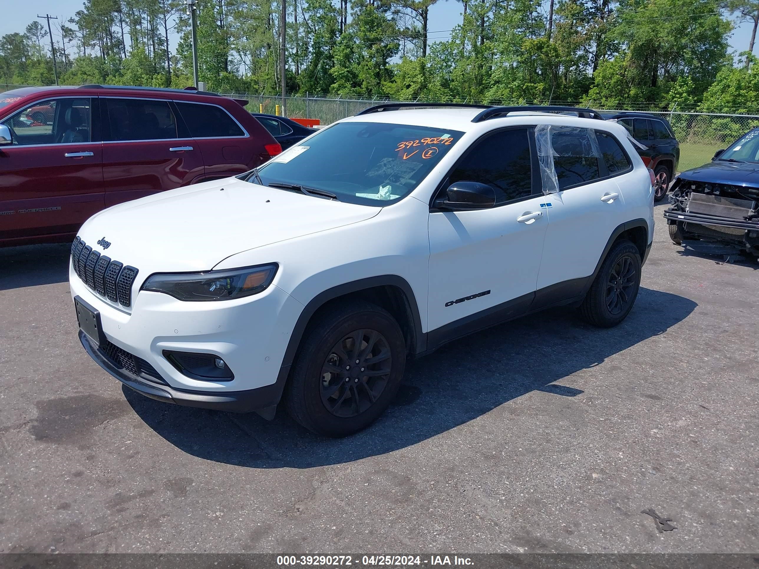 Photo 2 VIN: 1C4PJMMB4PD109742 - JEEP CHEROKEE 