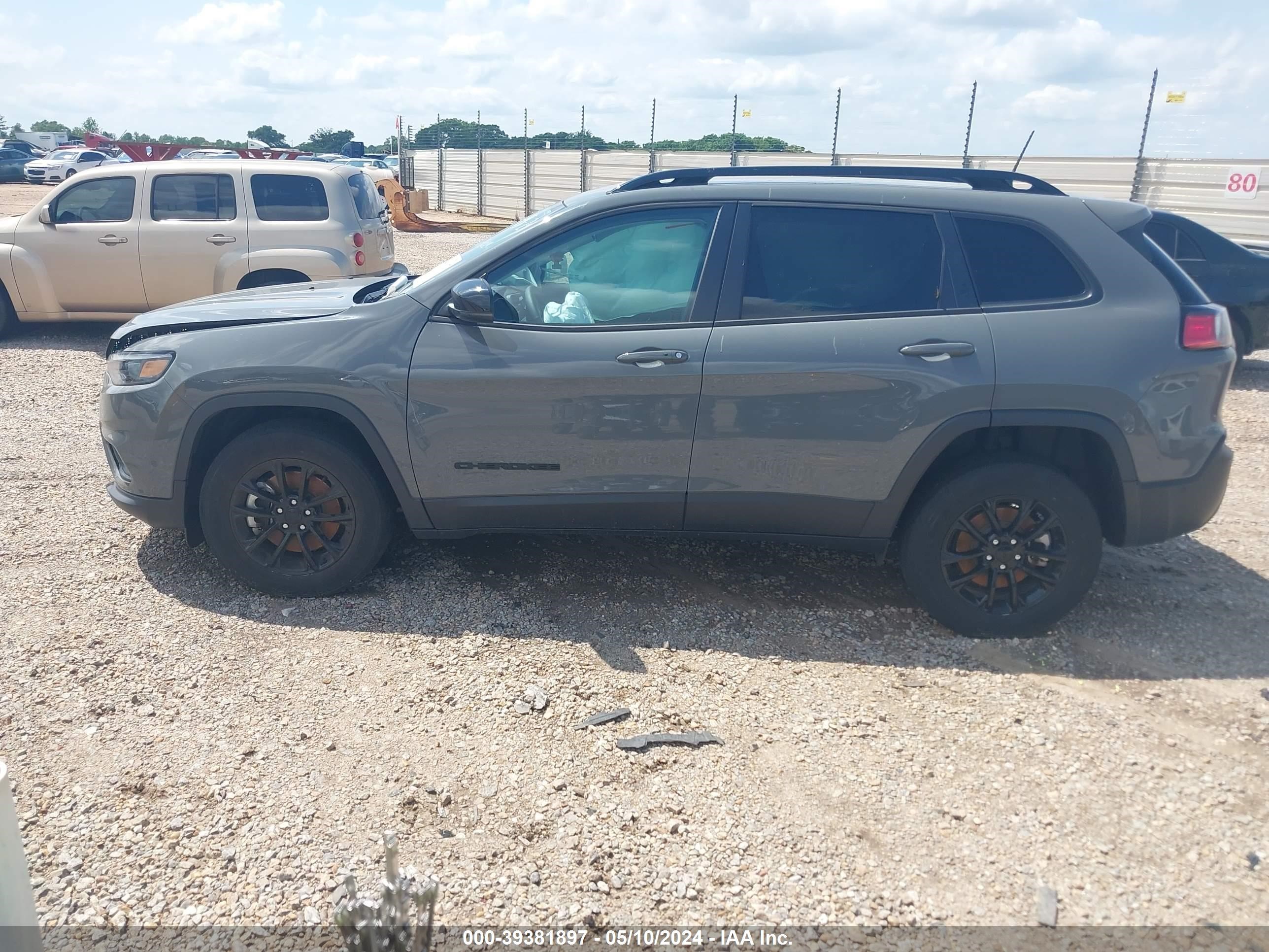 Photo 12 VIN: 1C4PJMMB4PD111376 - JEEP CHEROKEE 