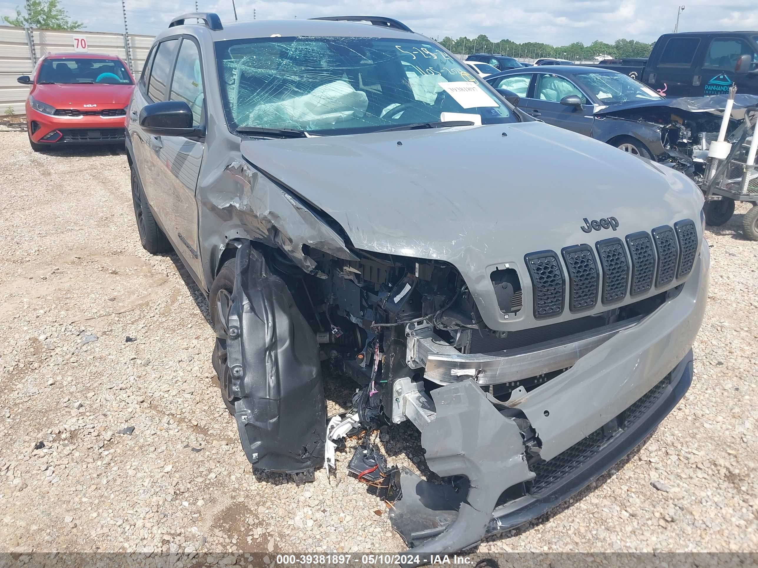 Photo 5 VIN: 1C4PJMMB4PD111376 - JEEP CHEROKEE 