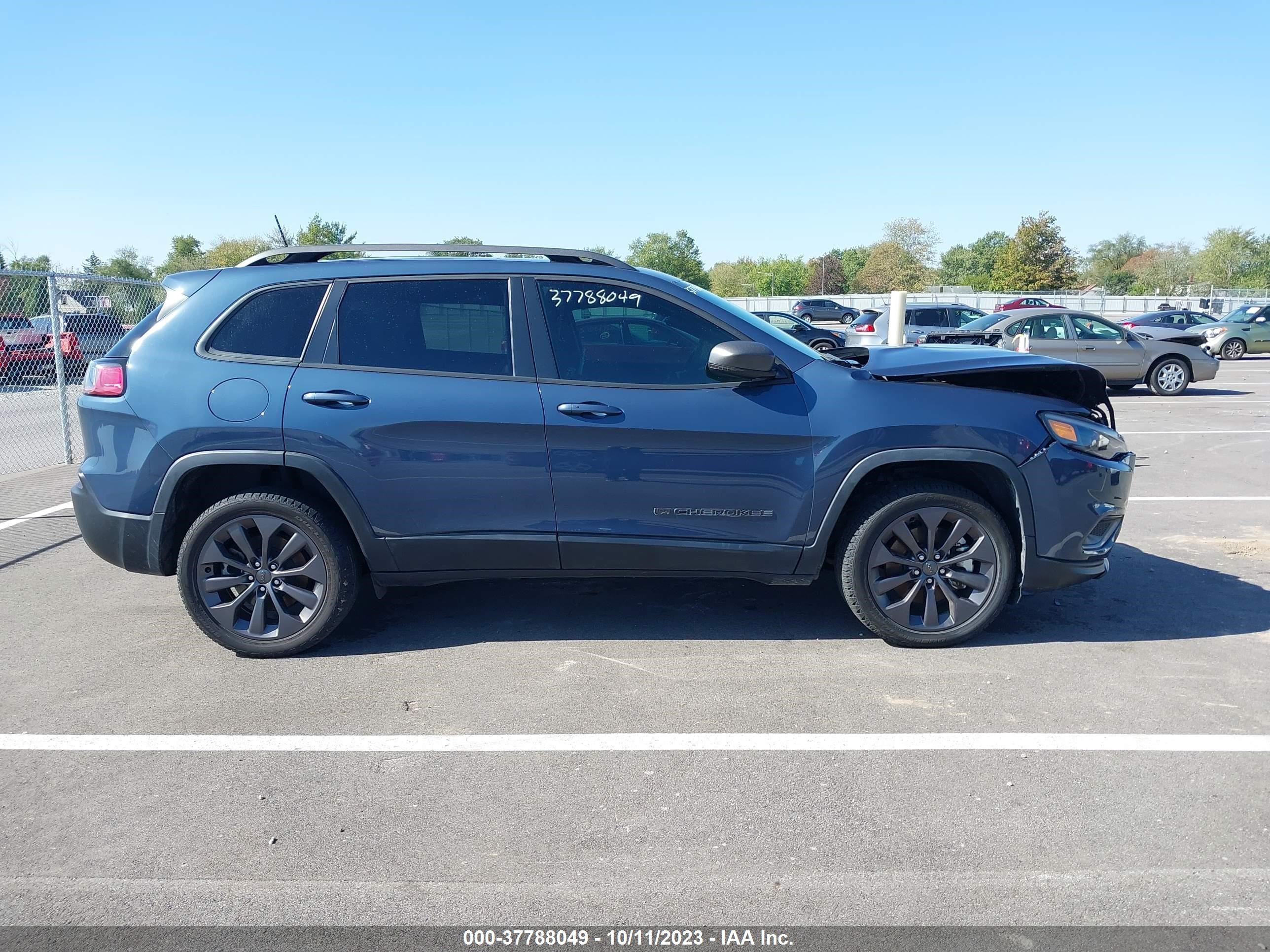 Photo 13 VIN: 1C4PJMMX4MD157443 - JEEP CHEROKEE 