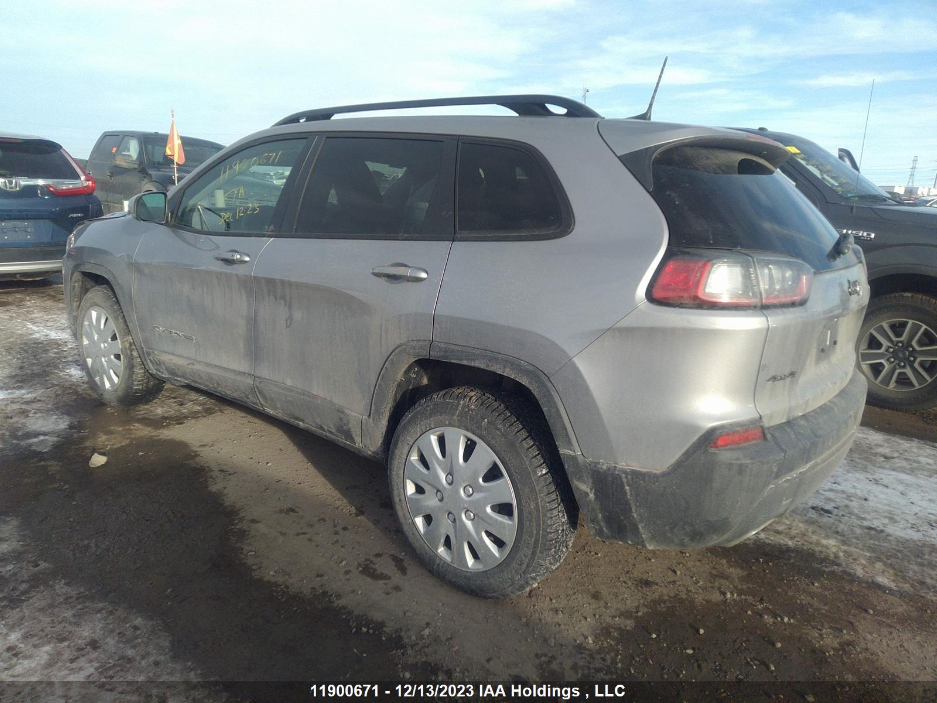 Photo 2 VIN: 1C4PJMMX5MD133894 - JEEP CHEROKEE 