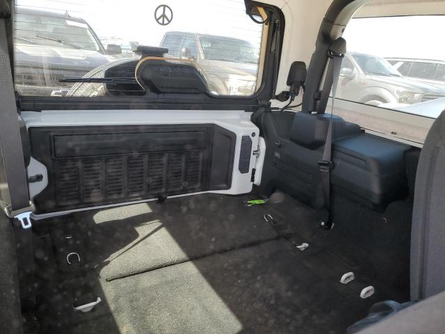 Photo 9 VIN: 1C4PJXAG9RW124892 - JEEP WRANGLER S 