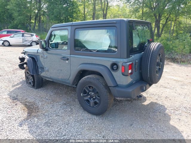 Photo 2 VIN: 1C4PJXAN2RW136137 - JEEP WRANGLER 