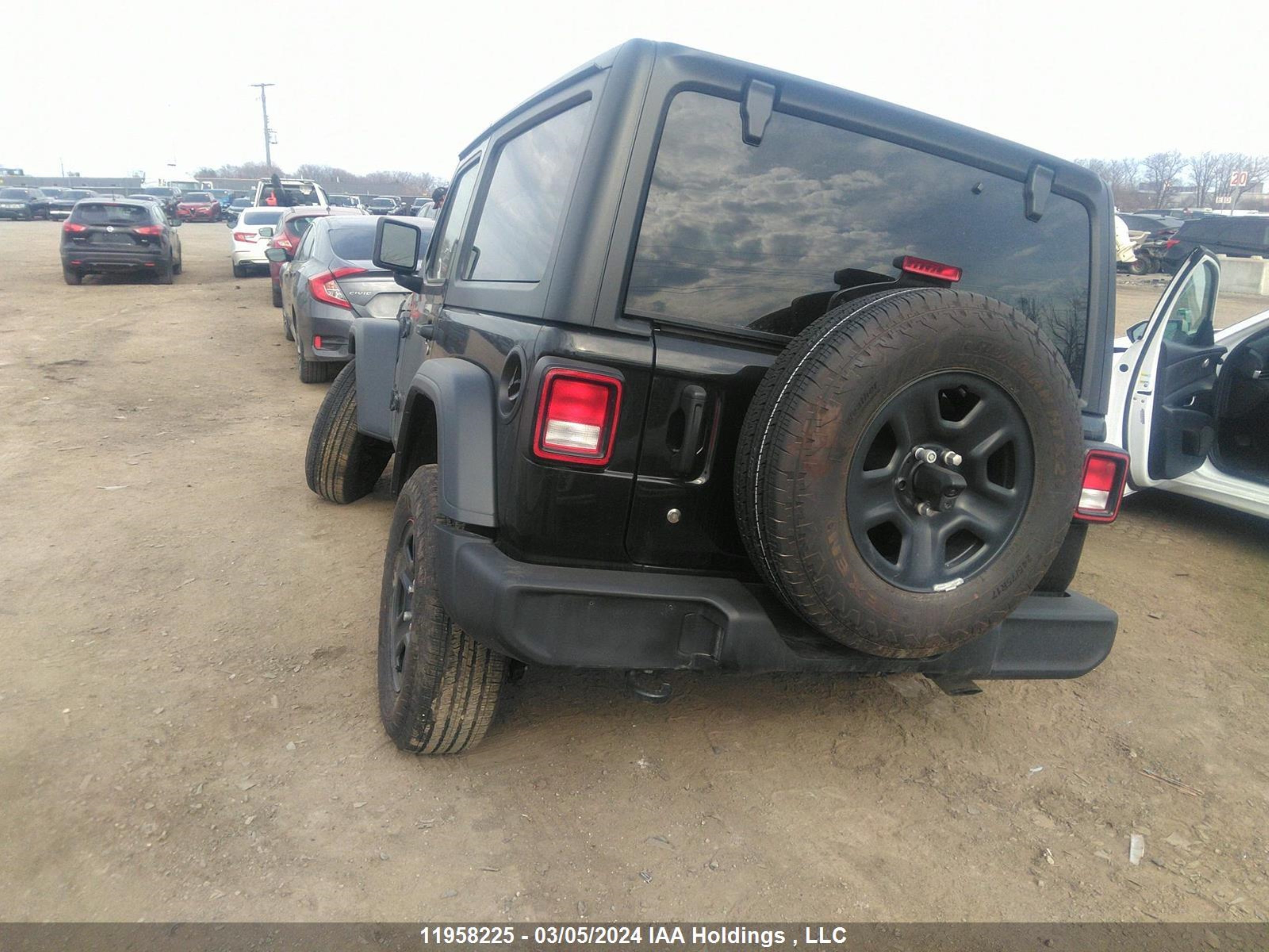 Photo 2 VIN: 1C4PJXAN6RW119535 - JEEP NULL 