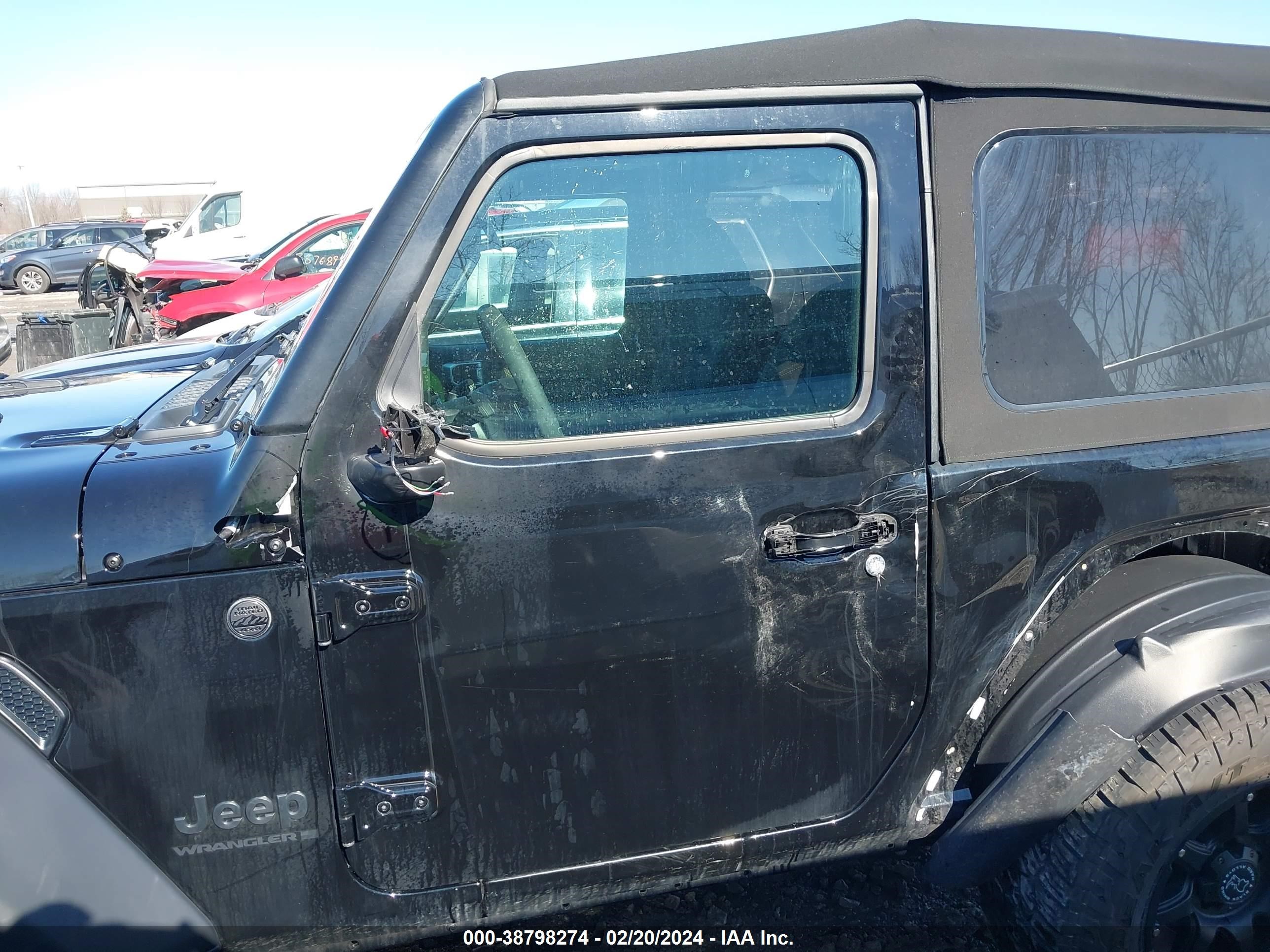 Photo 14 VIN: 1C4PJXAN9RW114037 - JEEP WRANGLER 