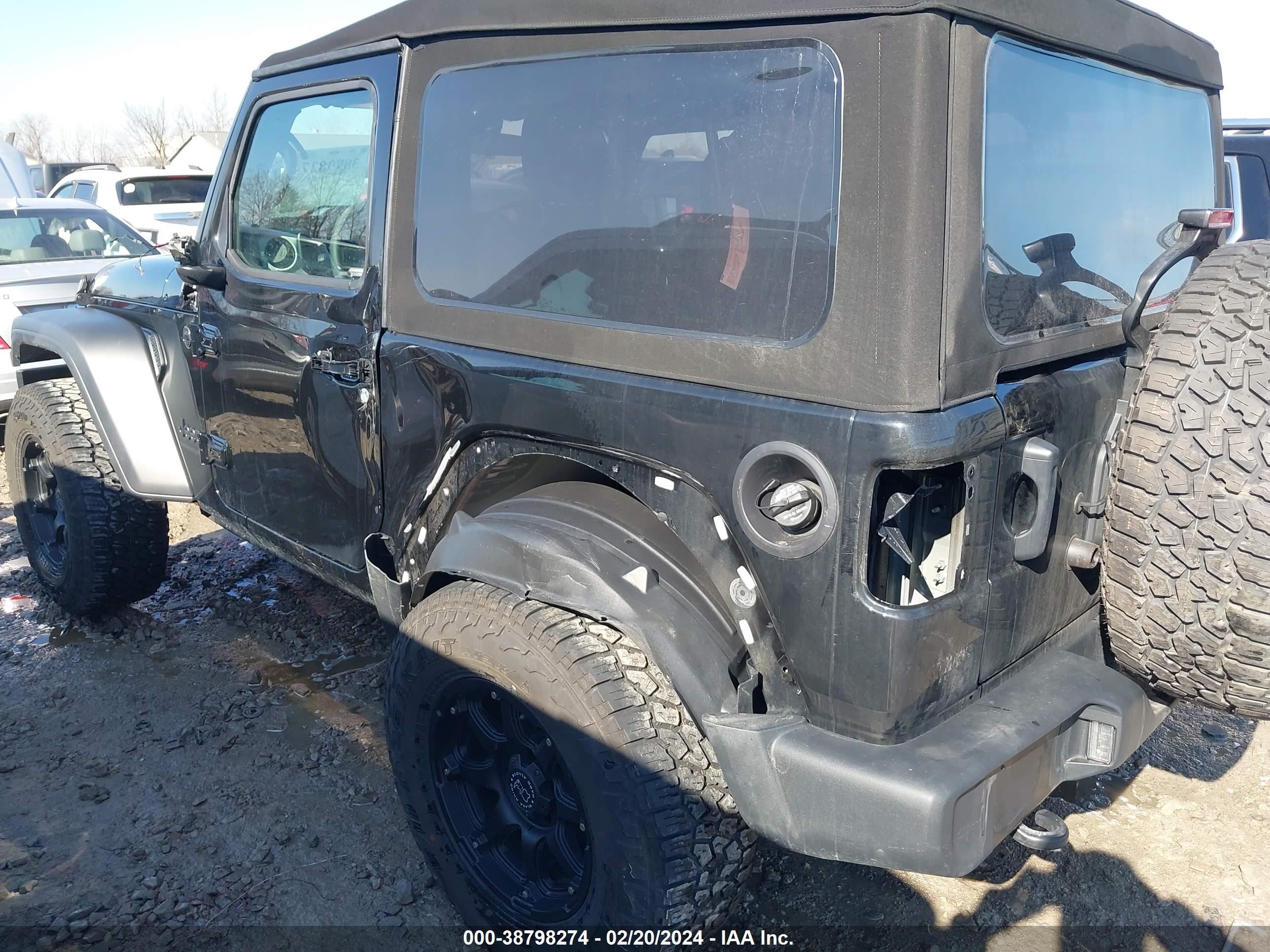 Photo 5 VIN: 1C4PJXAN9RW114037 - JEEP WRANGLER 