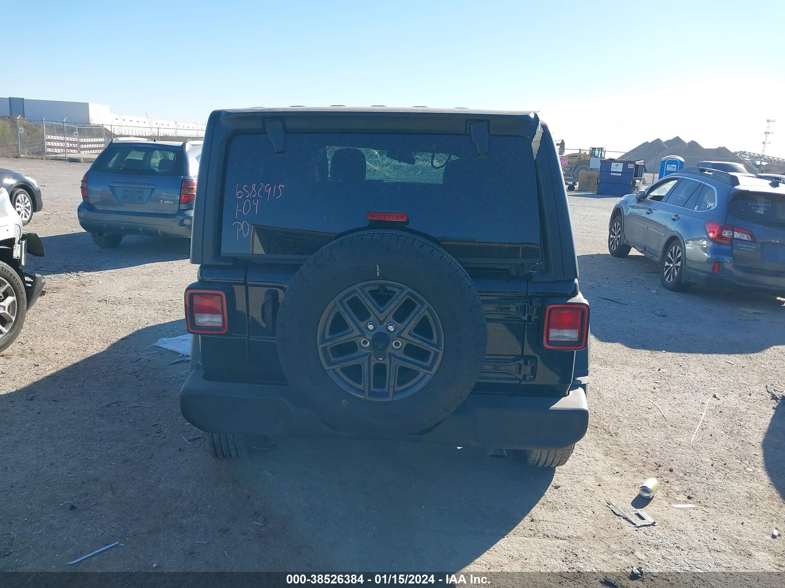 Photo 15 VIN: 1C4PJXDNXRW107402 - JEEP WRANGLER 