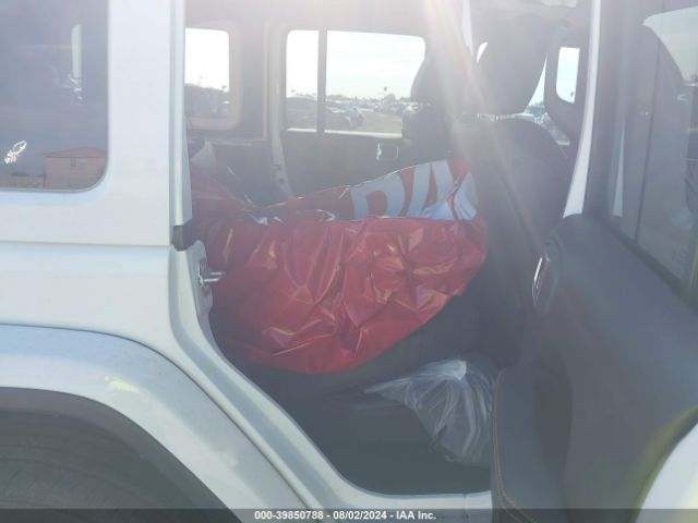 Photo 7 VIN: 1C4PJXEG7RW261601 - JEEP WRANGLER 