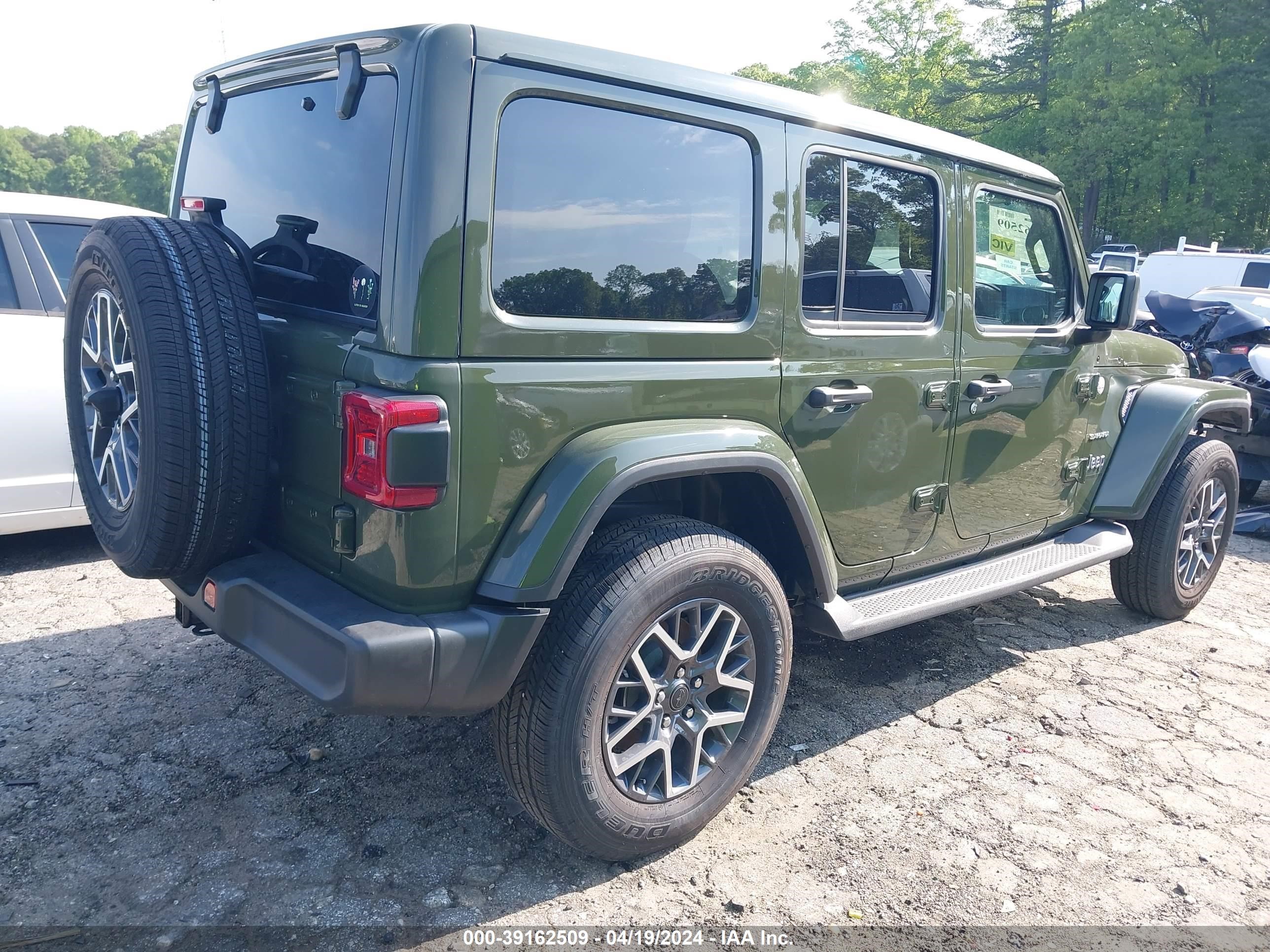 Photo 3 VIN: 1C4PJXEN9RW131902 - JEEP WRANGLER 