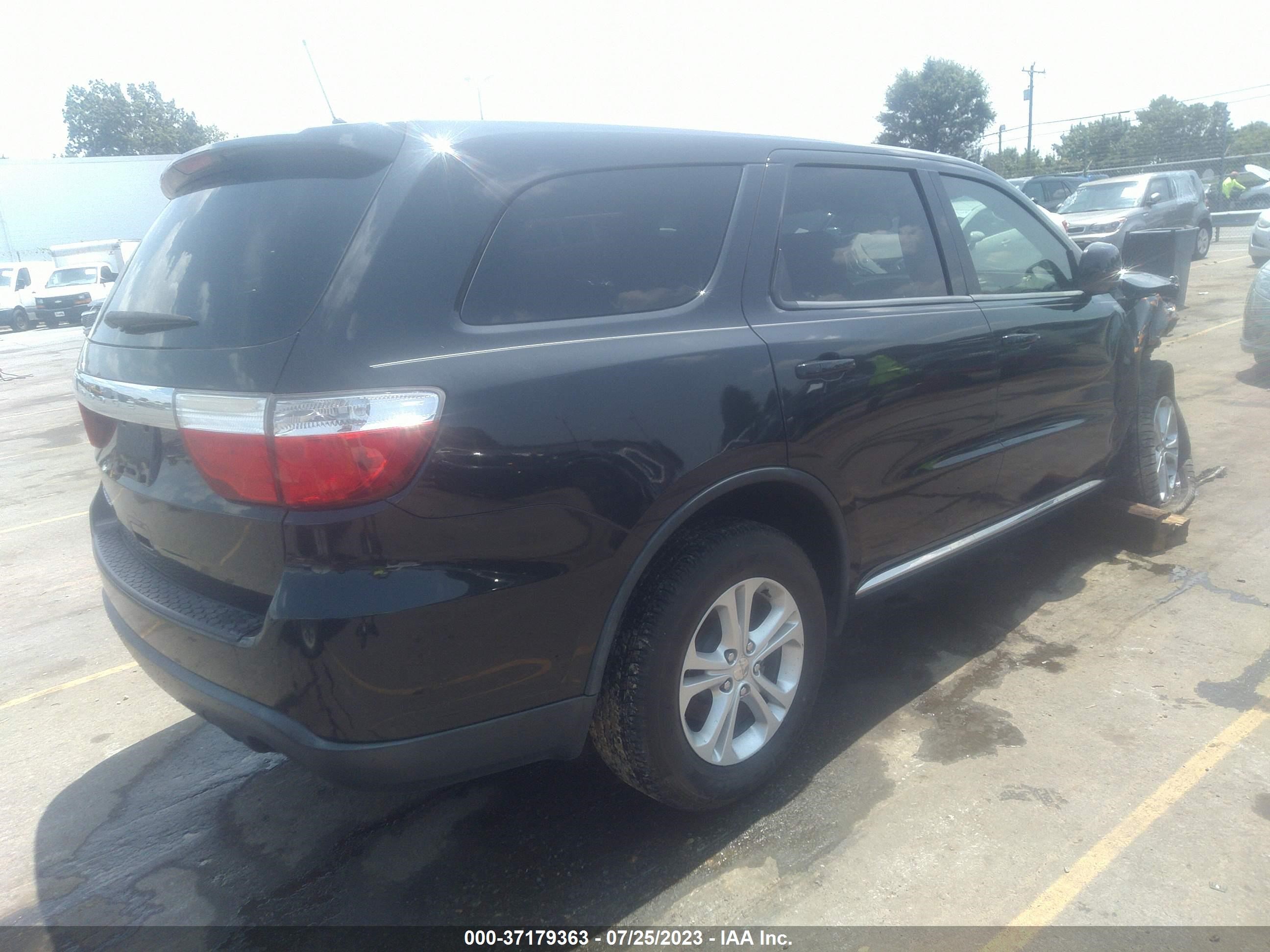 Photo 3 VIN: 1C4RDHAG2DC692448 - DODGE DURANGO 