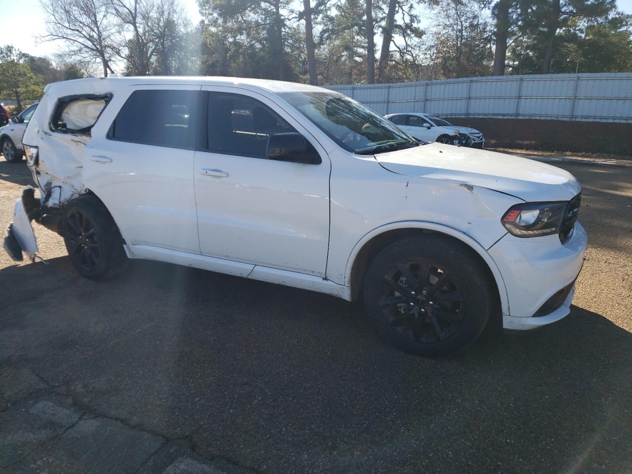 Photo 3 VIN: 1C4RDHAG5JC329413 - DODGE DURANGO 