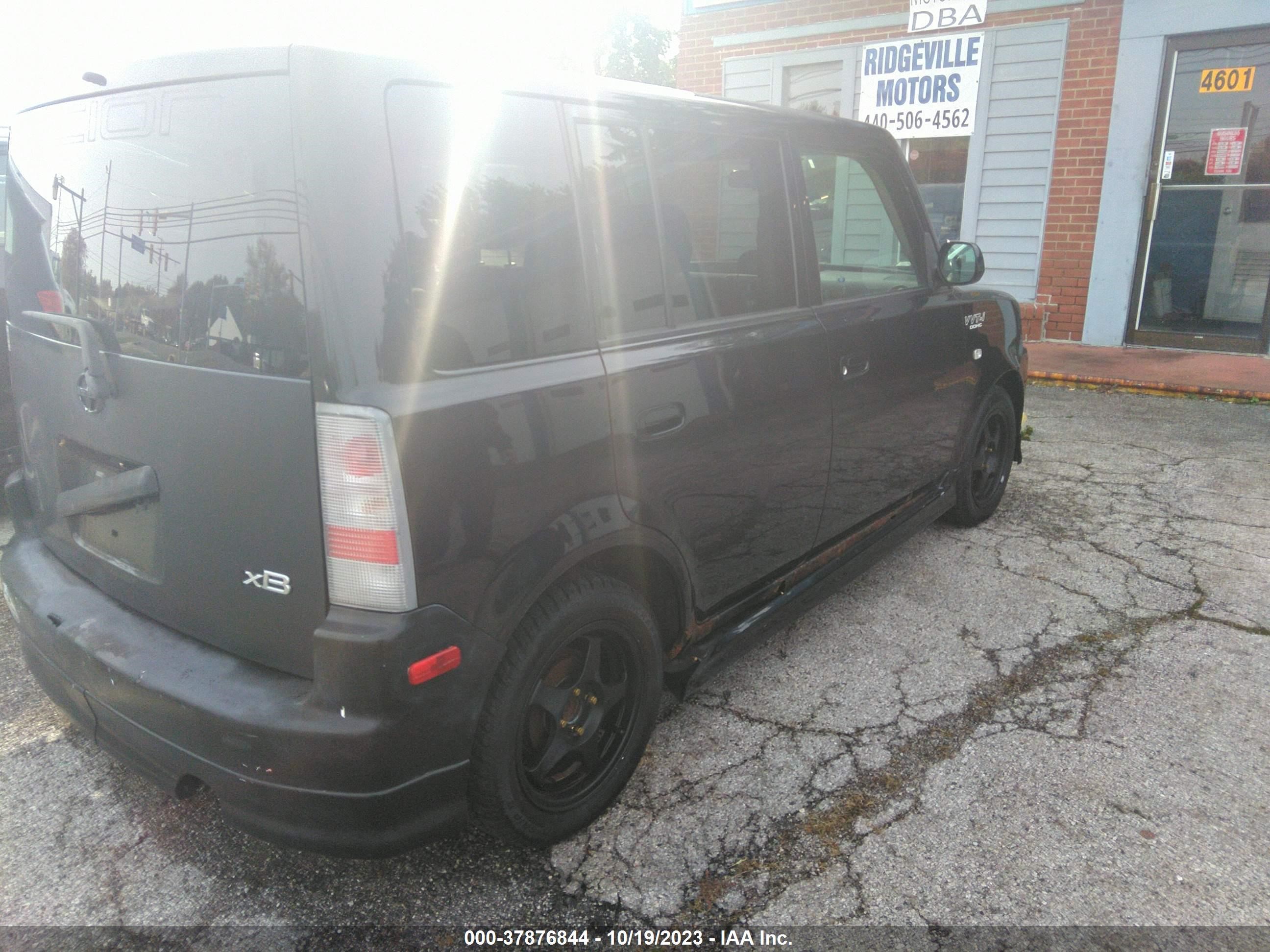 Photo 3 VIN: 1C4RDJAG0DC695372 - SCION XB 