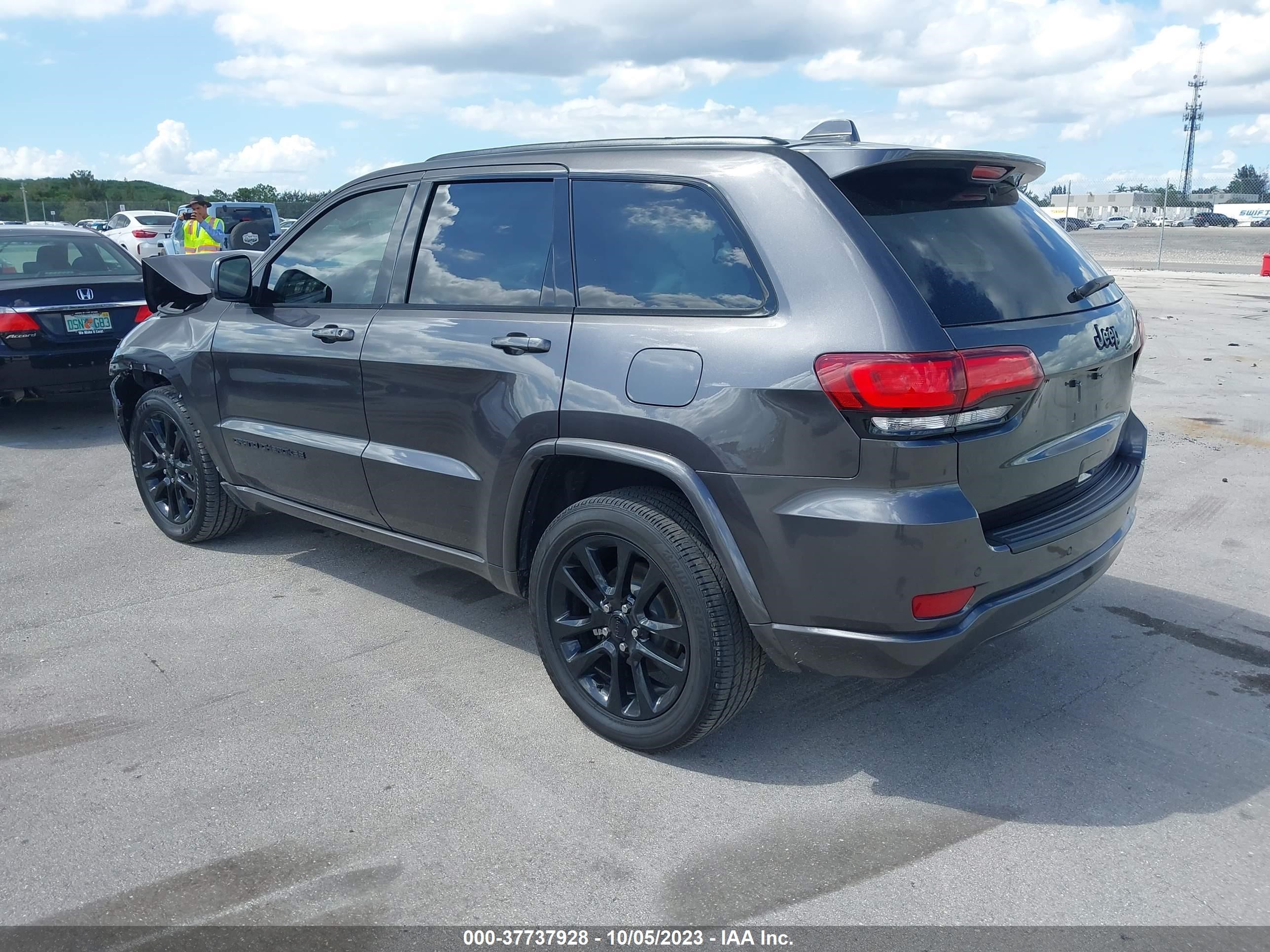 Photo 2 VIN: 1C4RJEAG0KC626002 - JEEP GRAND CHEROKEE 