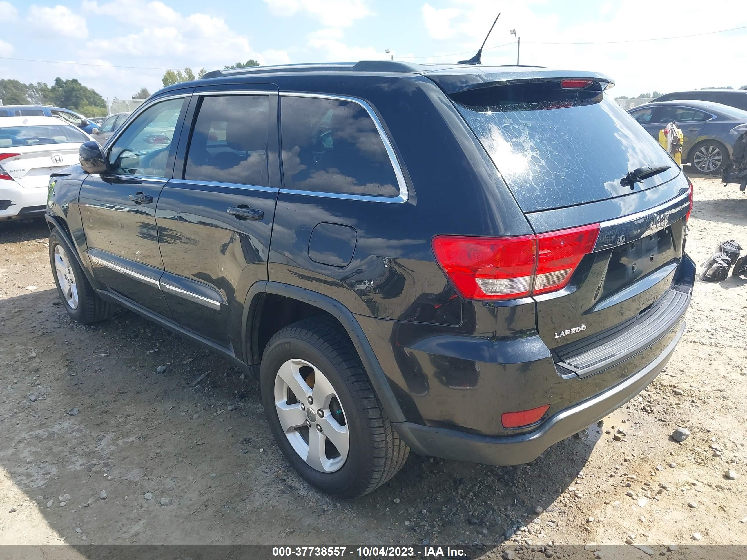 Photo 2 VIN: 1C4RJEAG2CC261047 - JEEP GRAND CHEROKEE 