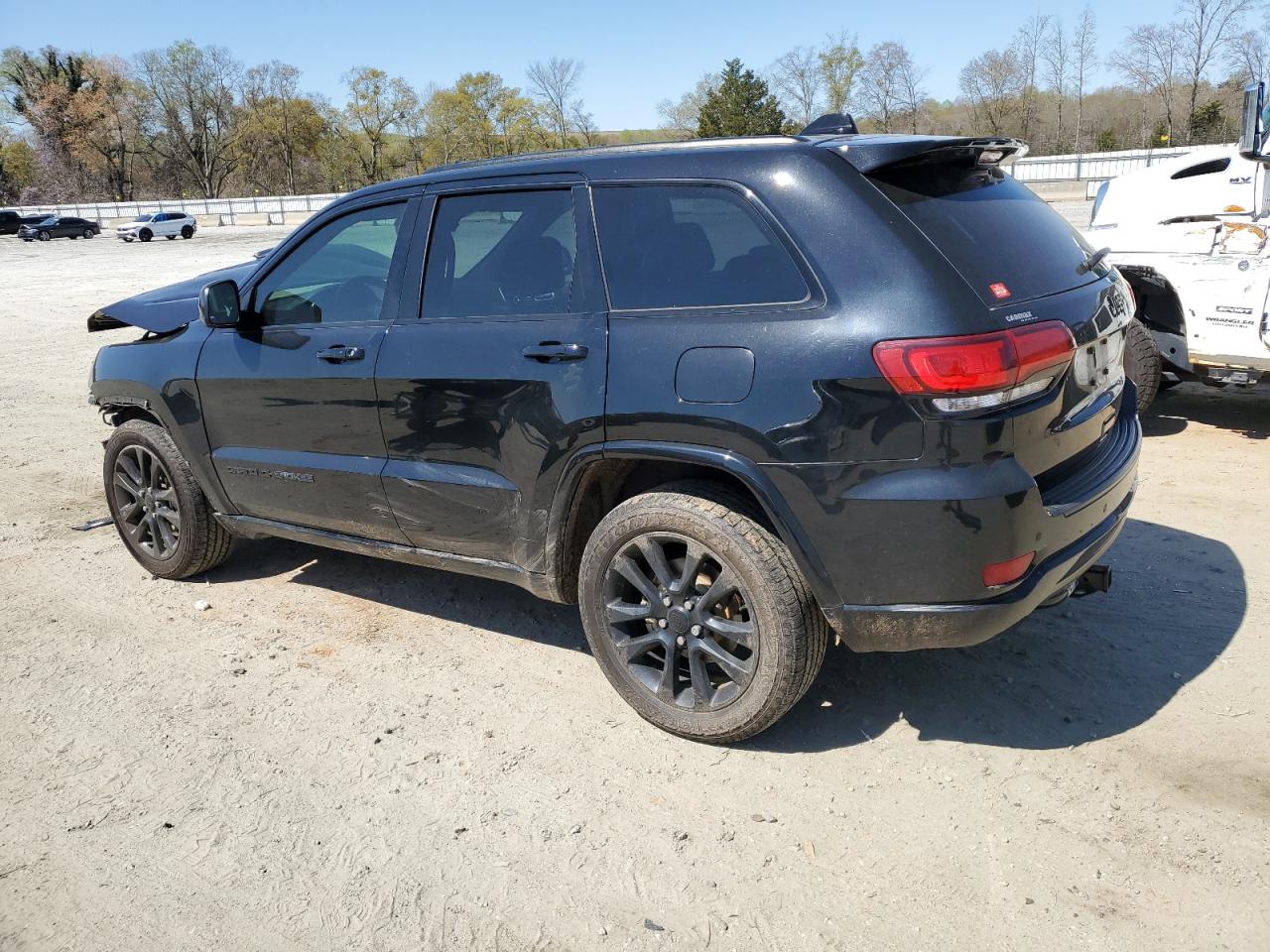 Photo 1 VIN: 1C4RJEAG2JC485142 - JEEP GRAND CHEROKEE 