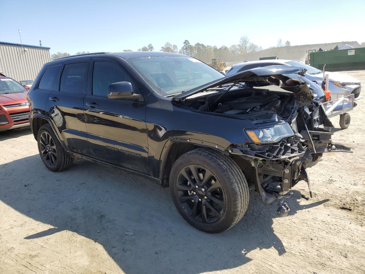 Photo 3 VIN: 1C4RJEAG2JC485142 - JEEP GRAND CHEROKEE 