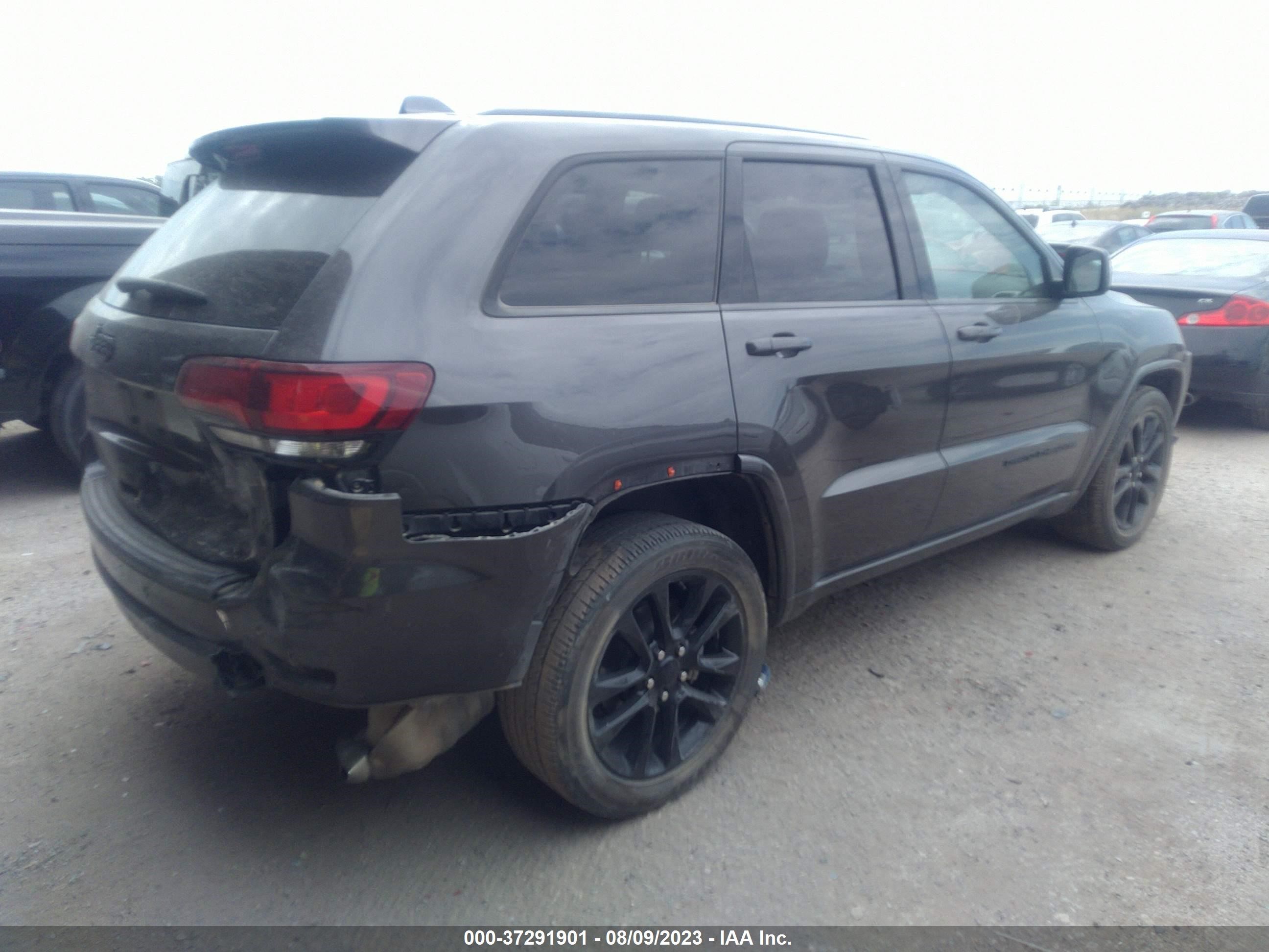 Photo 3 VIN: 1C4RJEAG2MC714147 - JEEP GRAND CHEROKEE 