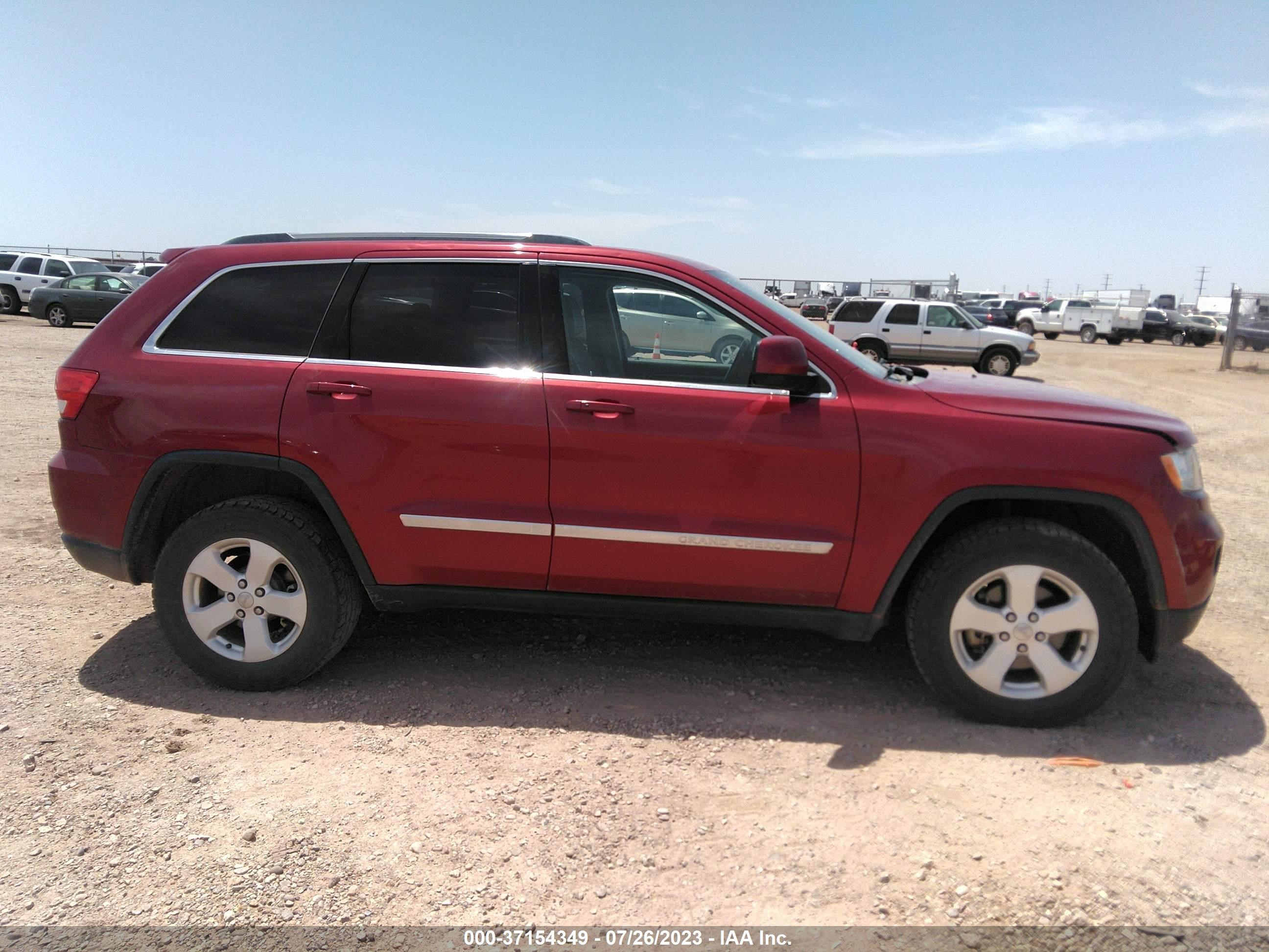 Photo 12 VIN: 1C4RJEAG3DC636624 - JEEP GRAND CHEROKEE 