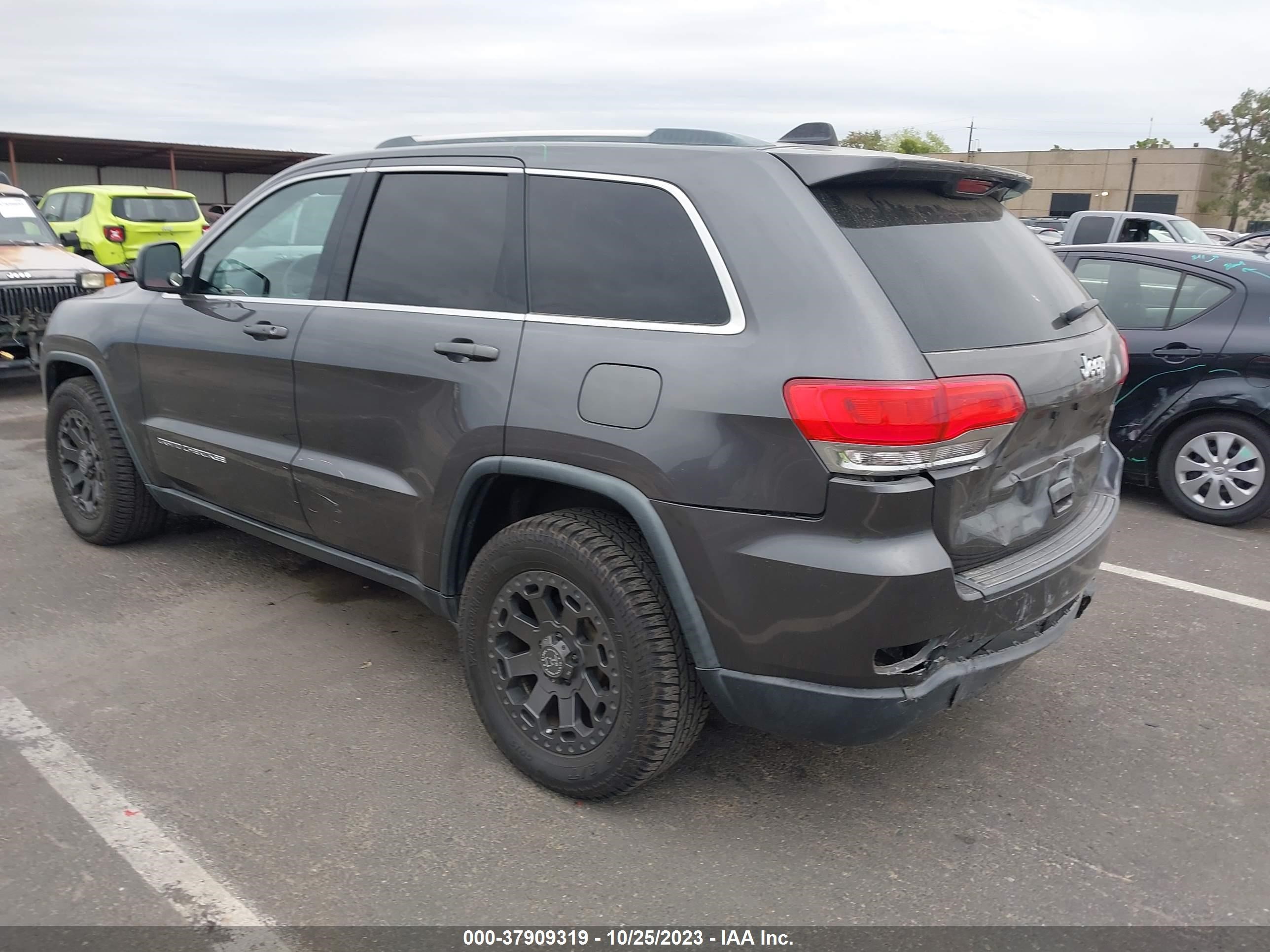 Photo 2 VIN: 1C4RJEAG3GC352236 - JEEP GRAND CHEROKEE 