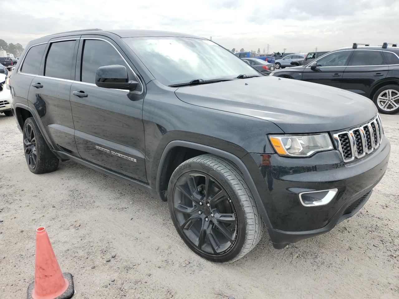 Photo 3 VIN: 1C4RJEAG3JC149354 - JEEP GRAND CHEROKEE 