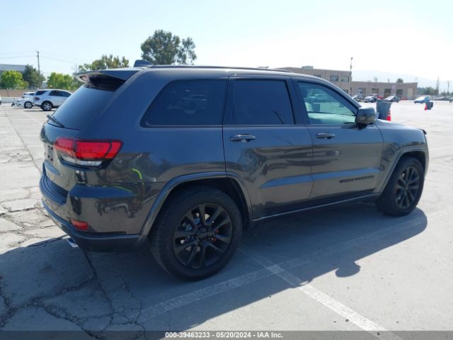 Photo 3 VIN: 1C4RJEAG4JC430823 - JEEP GRAND CHEROKEE 