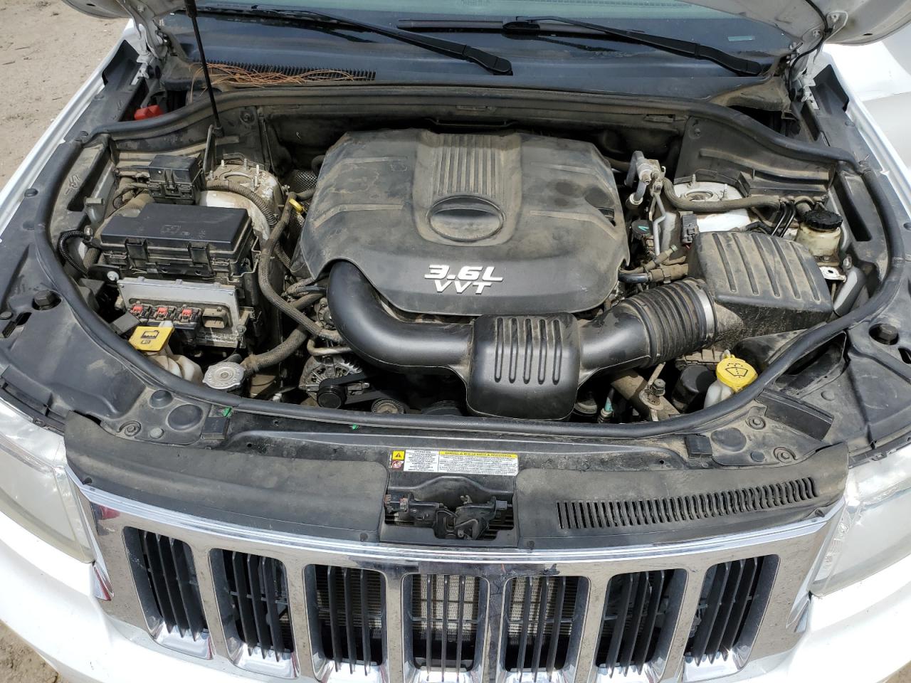 Photo 11 VIN: 1C4RJEAG5DC588933 - JEEP GRAND CHEROKEE 